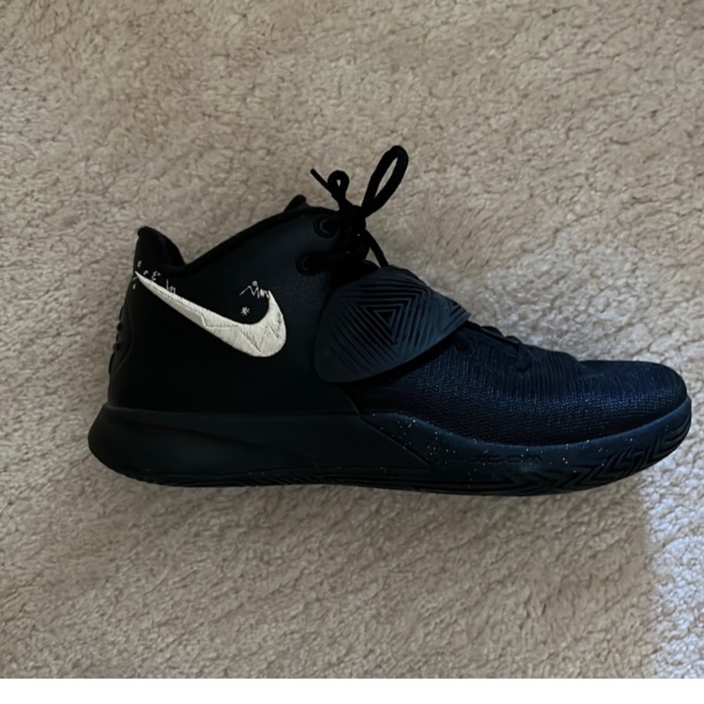 Nike Kyrie Flytrap - image 1
